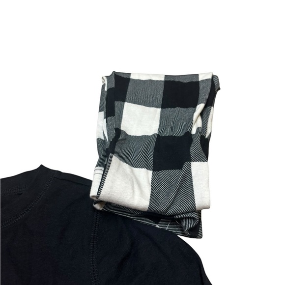 Old Navy Children's S Small Size 6 Christmas Pajama Set NWT Long Sleeves Plaid - Picture 3 of 4